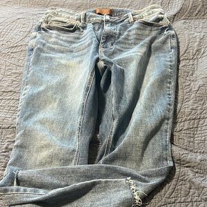 Judy Blue Light Wash Boyfriend Jeans